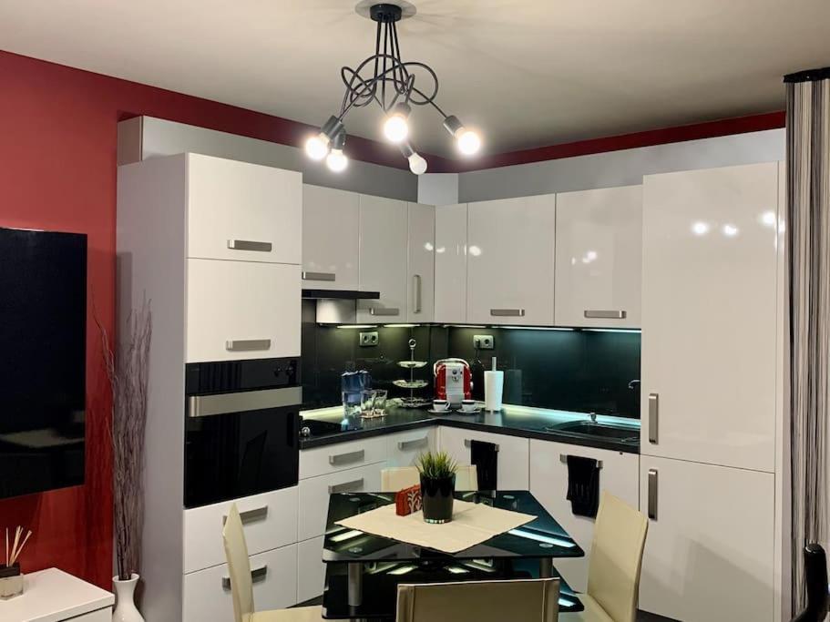 Lovely Sofia Apartment Katerina With Free Parking Exterior foto